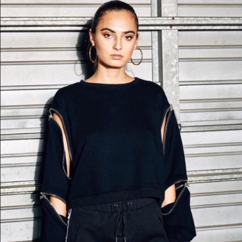 LF CROPPED PULL OVER ZIPPER SWEATSHIRT - Picture 2 of 6